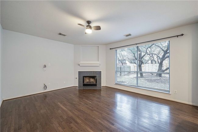 12536 Canyon Glen Dr, House other with 3 bedrooms, 3 bathrooms and 2 parking in Austin TX | Image 6