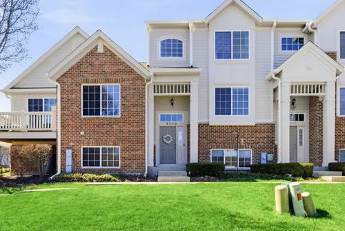 3370 Cameron Dr, Elgin, IL, 60124-8025 | Card Image