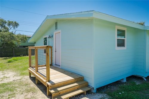 248 Post Oak Ln, Rockport, TX, 78382-7959 | Card Image