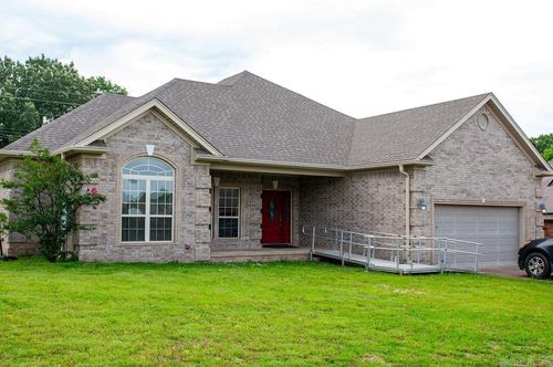 7 Talladega Dr, Cabot, AR, 72023-7632 | Card Image