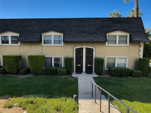 139 E Cypress Ave, Redlands, CA, 92373-6026 | Card Image