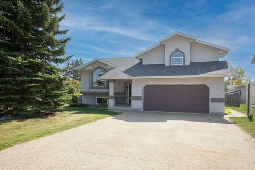 86 Hathaway Lane, Lacombe, AB, T4L1T4 | Card Image
