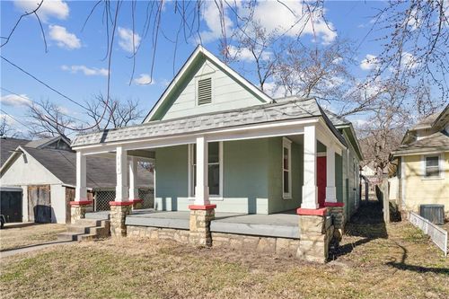 426 Benton Ave, Excelsior Springs, MO, 64024-2404 | Card Image