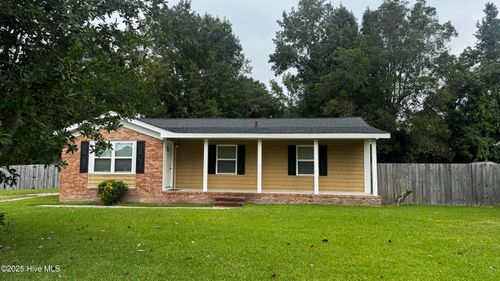 112 Shamrock Dr, Jacksonville, NC, 28540-4023 | Card Image