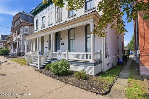 90 W Ross St, Wilkes Barre, PA, 18701-1002 | Card Image