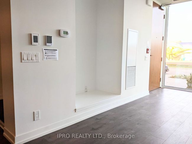 TH22 - 7 Buttermill Ave, Condo with 1 bedrooms, 1 bathrooms and null parking in Concord ON | Image 7