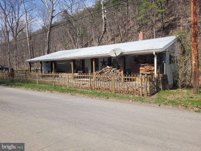 1224 Dry Run Road, Home with 3 bedrooms, 1 bathrooms and null parking in BURLINGTON WV | Image 2