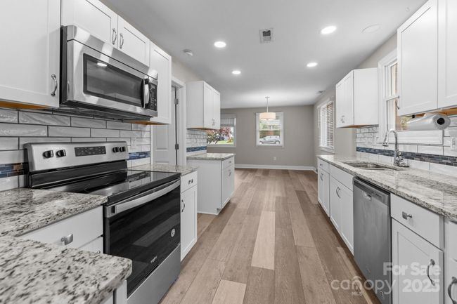 5008 Unaka Ave, House other with 3 bedrooms, 2 bathrooms and null parking in Charlotte NC | Image 13