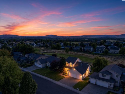 3021 Sonoran Dr, Richland, WA, 99354-2177 | Card Image