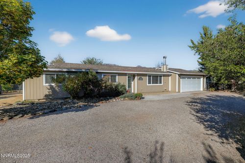 1385 Dunbar Dr, Carson City, NV, 89704-9172 | Card Image