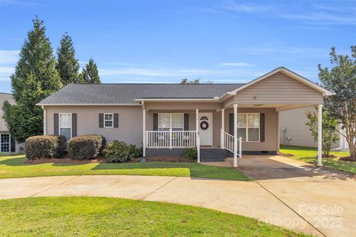 330 Split Oak Ln, Inman, SC, 29349-9214 | Card Image