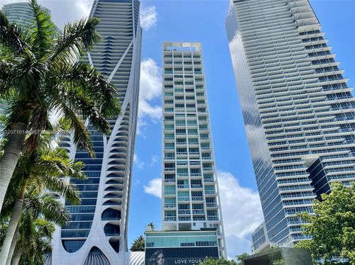 3305-1040 Biscayne Blvd, MIAMI, FL, 33132-1706 | Card Image