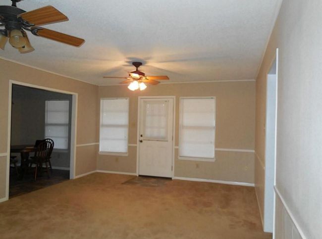 150 Page Ave, House other with 2 bedrooms, 2 bathrooms and 1 parking in Shepherd TX | Image 7