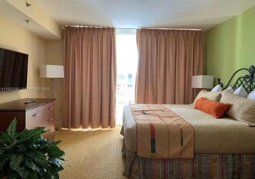 a-16690 Blatt Blvd, Weston, FL, 33326-2023 | Card Image