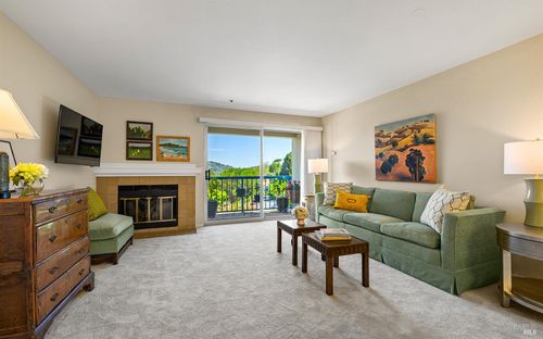 343-100 Thorndale Dr, San Rafael, CA, 94903-4575 | Card Image
