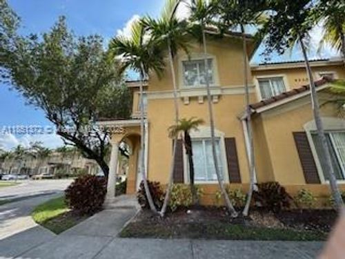 21-8330 Nw 107th Pl, Doral, FL, 33178-5237 | Card Image