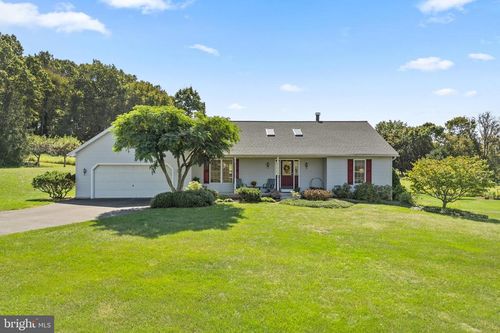 21 Sunny Ridge Ct, KUTZTOWN, PA, 19530-9087 | Card Image