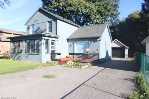6525 O'Neil St, Niagara Falls, ON, L2J1M9 | Card Image