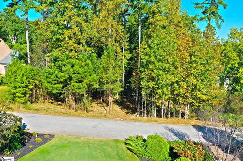 807 Barefoot Cove Dr, West Union, SC, 29696-3629 | Card Image