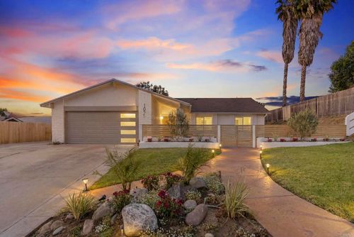 1025 Tarlo Ct, El Cajon, CA, 92019-3132 | Card Image