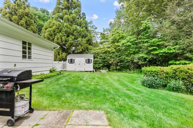 22 Douglas Dr, House other with 4 bedrooms, 3 bathrooms and null parking in Norwalk CT | Image 36