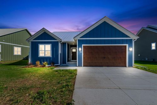 126 Luxembourg Brotherhood Blvd, Belgium, WI, 53004-9414 | Card Image