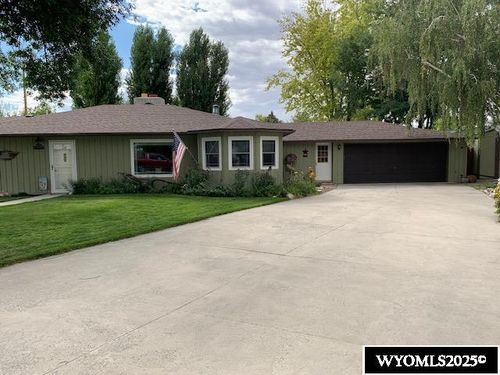 321 N 14 Street, Worland, WY, 82401-9999 | Card Image