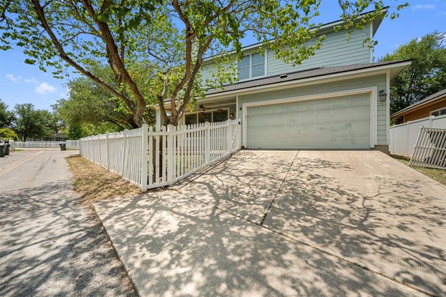 206 Skinner, House other with 3 bedrooms, 3 bathrooms and 4 parking in Kyle TX | Image 34