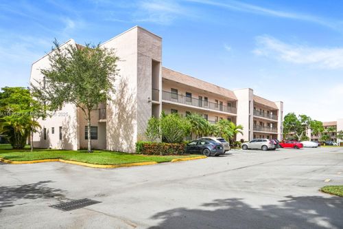 apt-206-10332 Sunrise Lakes Blvd, Sunrise, FL, 33322-5929 | Card Image