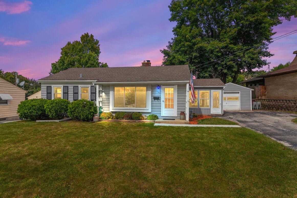 Dopp St, Waukesha, WI 53188
