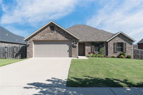 2011 W Chandler Ave, Rogers, AR, 72758-5121 | Card Image