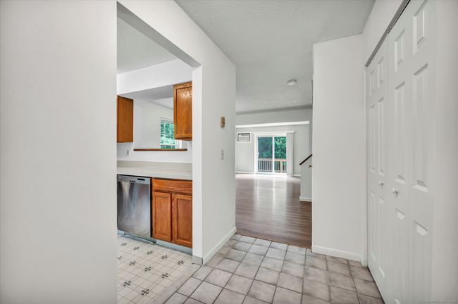 APT-157 - 745 Merrow Road, Condo with 2 bedrooms, 2 bathrooms and 2 parking in Coventry CT | Image 8