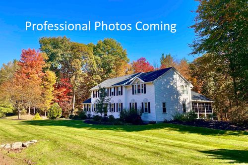 9009-3 Mcenroe Dr, Londonderry, NH, 03053-3042 | Card Image