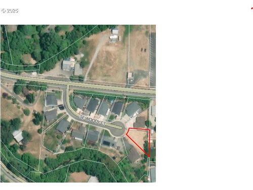 480 Se Woody Ct, Myrtle Creek, OR, 97457-4503 | Card Image