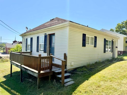 903 Honeysuckle Ln, Catlettsburg, KY, 41129-1420 | Card Image