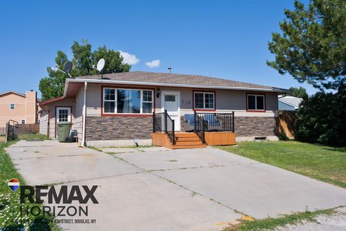 310 S Wind River Dr, Douglas, WY, 82633-2336 | Card Image