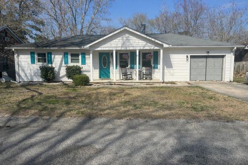 220 Crestwood Drive, Summerville, SC, 29483 | Card Image