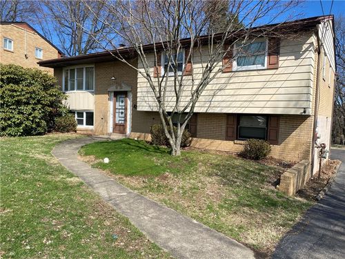 705 Redstone Dr, Allison Park, PA, 15101-4238 | Card Image