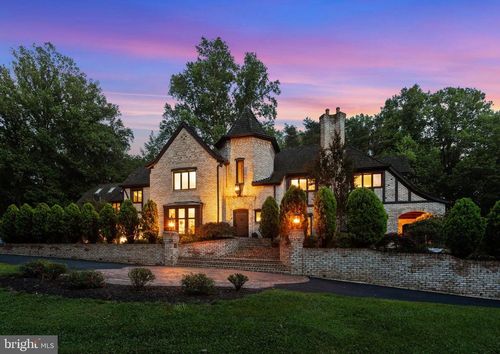 10217 Cedar Pond Dr, VIENNA, VA, 22182-2906 | Card Image