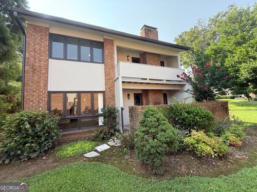 3240 Clairmont North Ne, Brookhaven, GA, 30329-1022 | Card Image