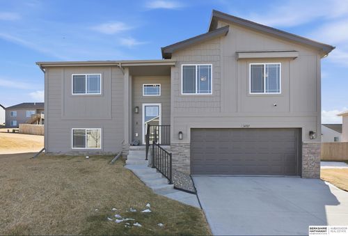 14707 S 18th St, Bellevue, NE, 68123-6880 | Card Image