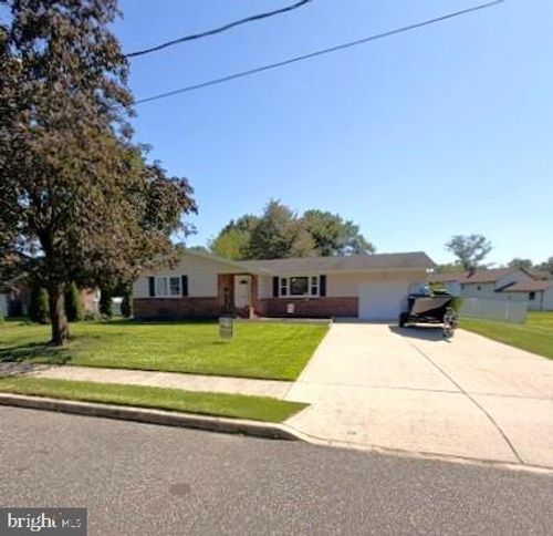 915 Mullen Ave, GIBBSTOWN, NJ, 08027-1248 | Card Image