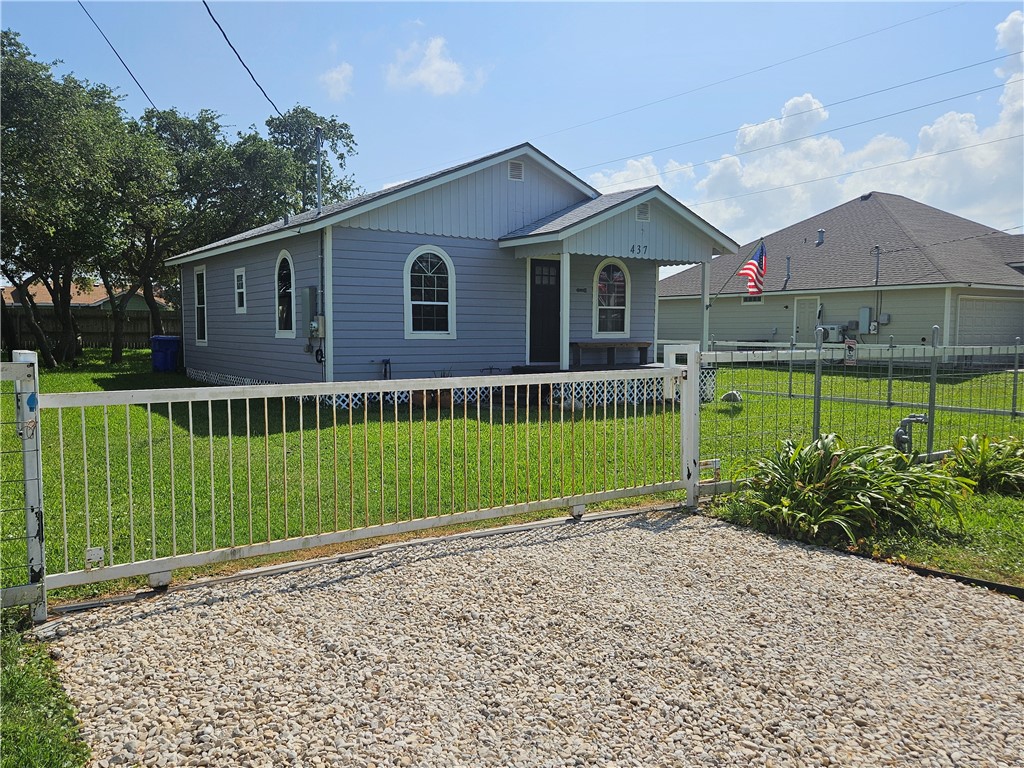 Skipper Ln, Corpus Christi, TX 78418