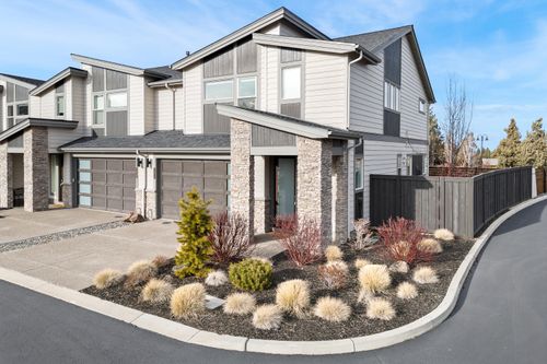 2634 Nw Rippling River Ct, Bend, OR, 97703-7565 | Card Image