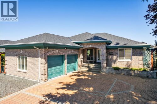 514 Country Club Dr, Qualicum Beach, BC, V9K2J9 | Card Image