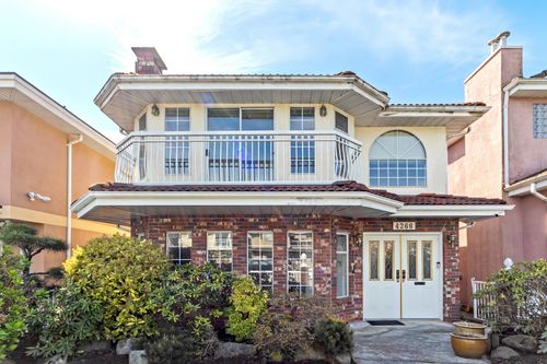 4266 Frances Street, Burnaby, BC, V5C2R1 | Card Image
