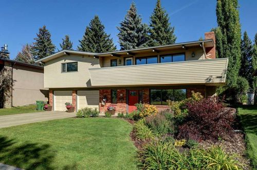 6 Vardana Place Nw, Calgary, AB, T3A0C5 | Card Image
