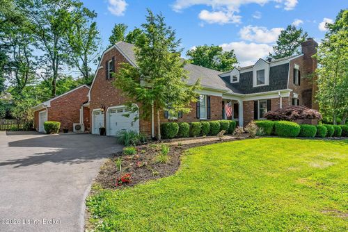 11806 E Arbor Dr, Anchorage, KY, 40223-2303 | Card Image