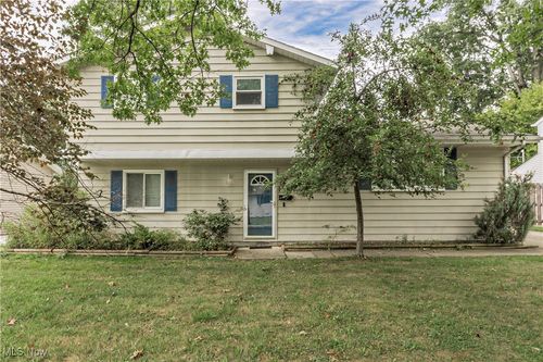 1178 Mohegan Trl, Willoughby, OH, 44094-7308 | Card Image