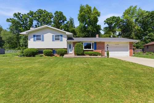 52193 Wayne Ct N, Granger, IN, 46530-6819 | Card Image